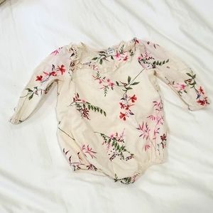 Baby longsleeves floral bodysuit